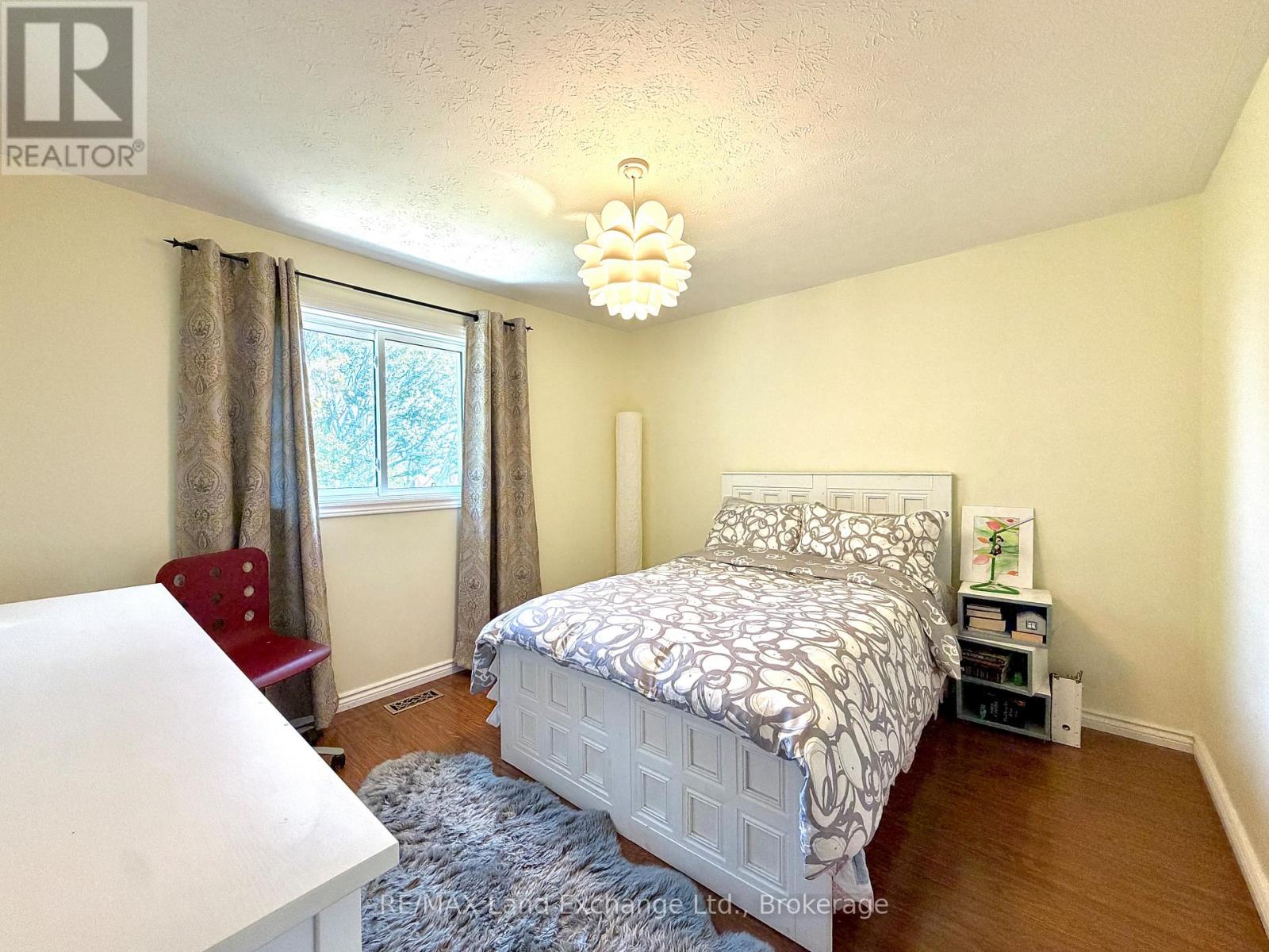 493 JOSEPH STREET - Image 12