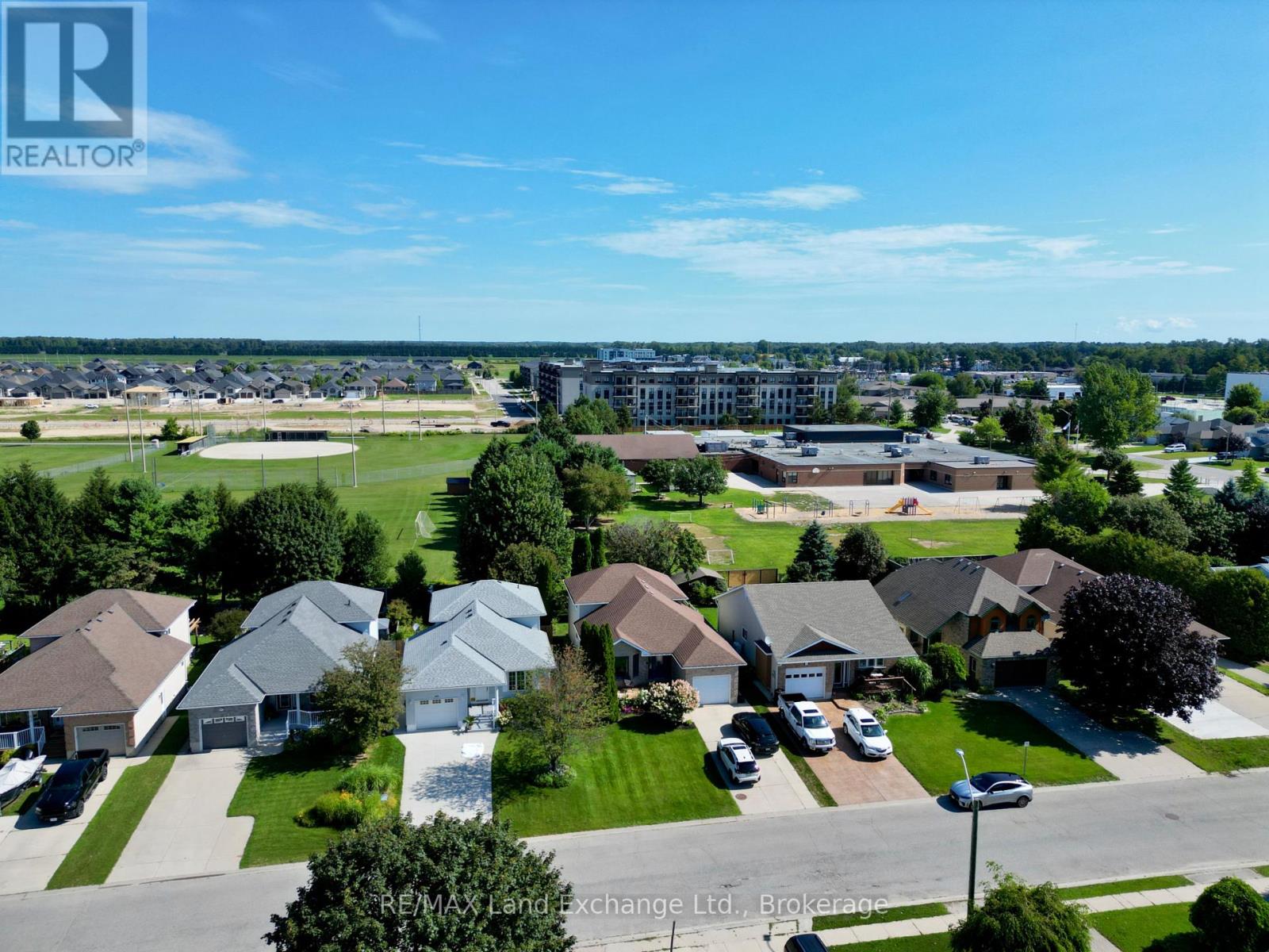 493 JOSEPH STREET - Image 25