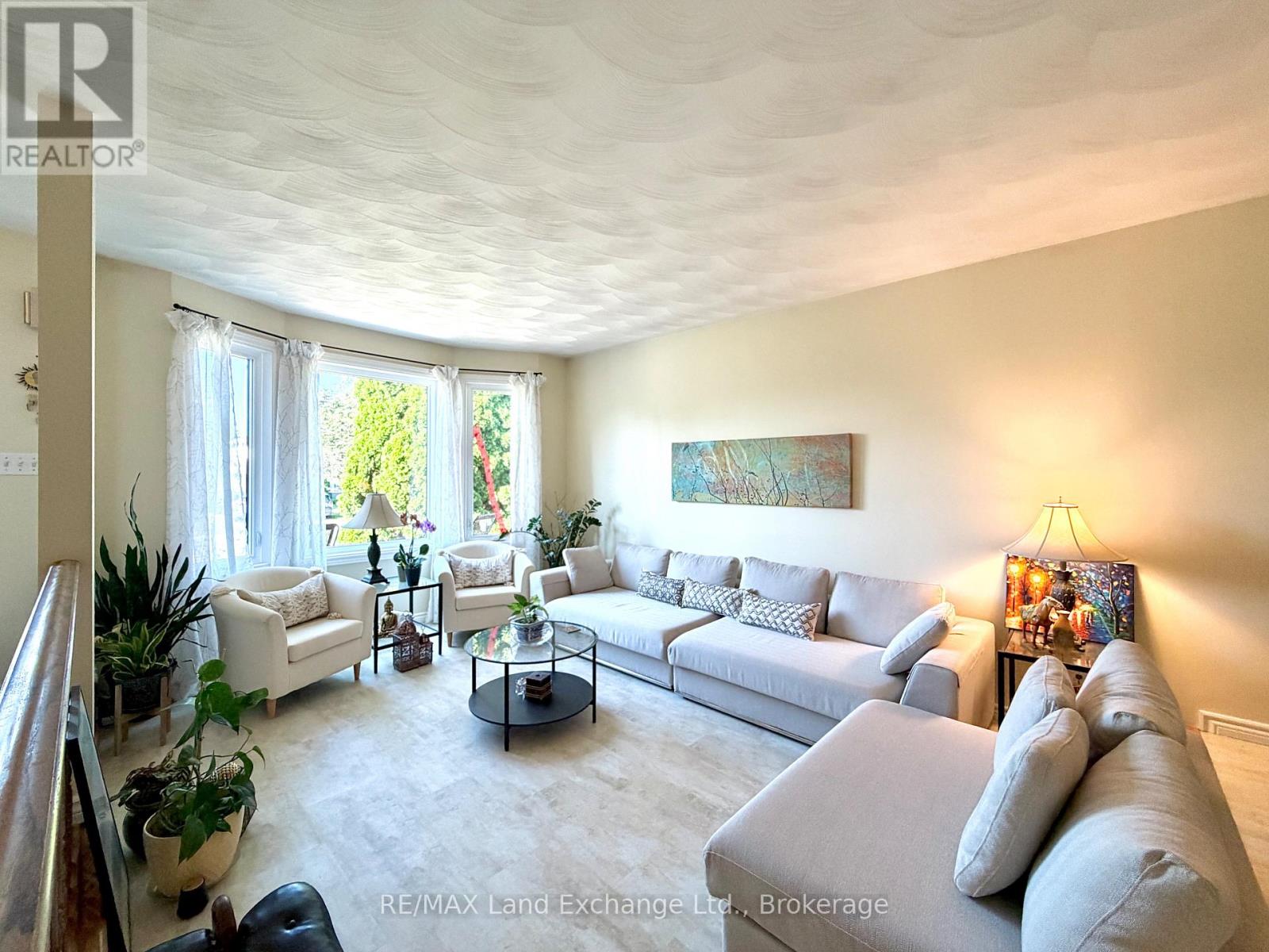 493 JOSEPH STREET - 5