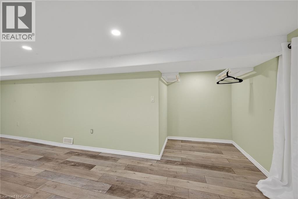190 CAMPBELL Avenue - Image 18