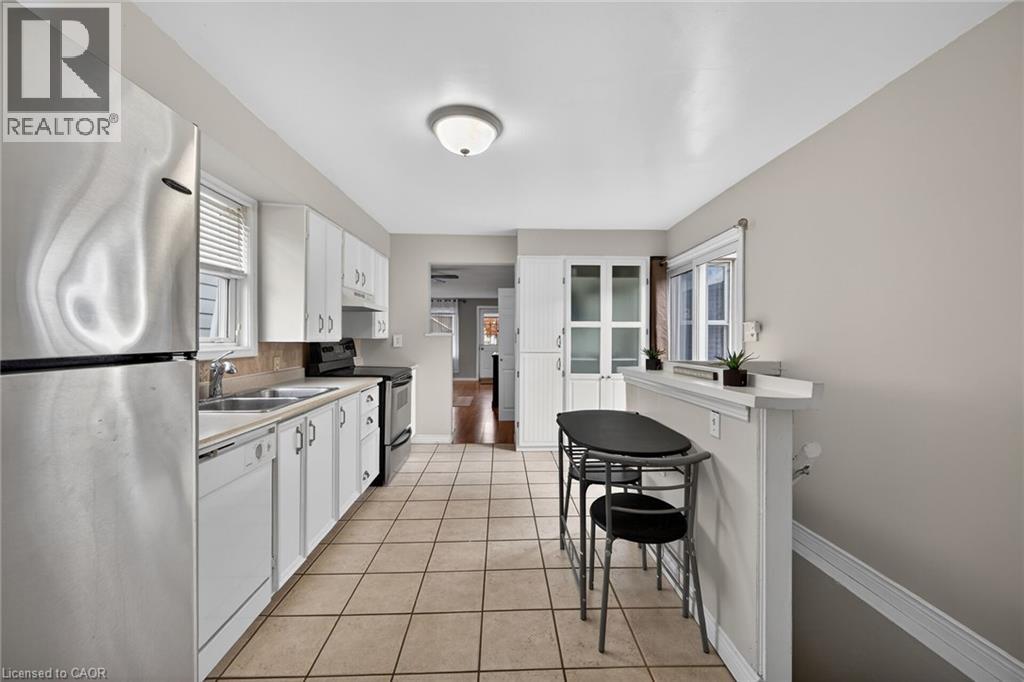 190 CAMPBELL Avenue - Image 14