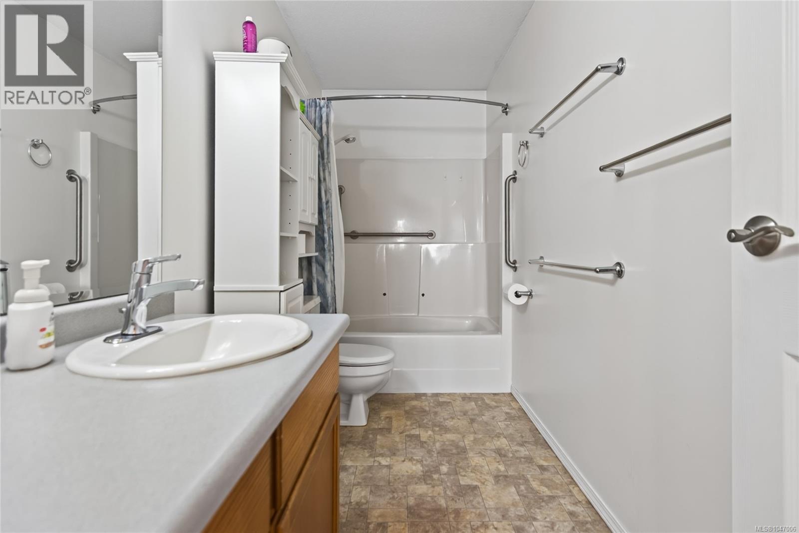 #A 3319 Seventh St - 30