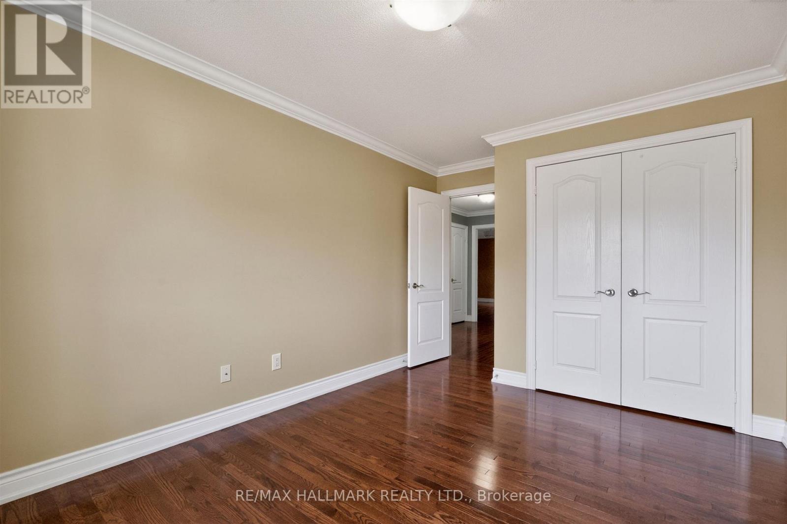99 ROYAL WEST DRIVE - Image 32