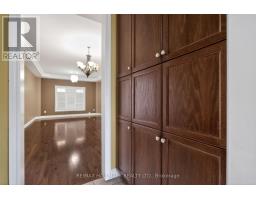 99 Royal West Drive, Brampton, ON L6X0Z8 Photo 14