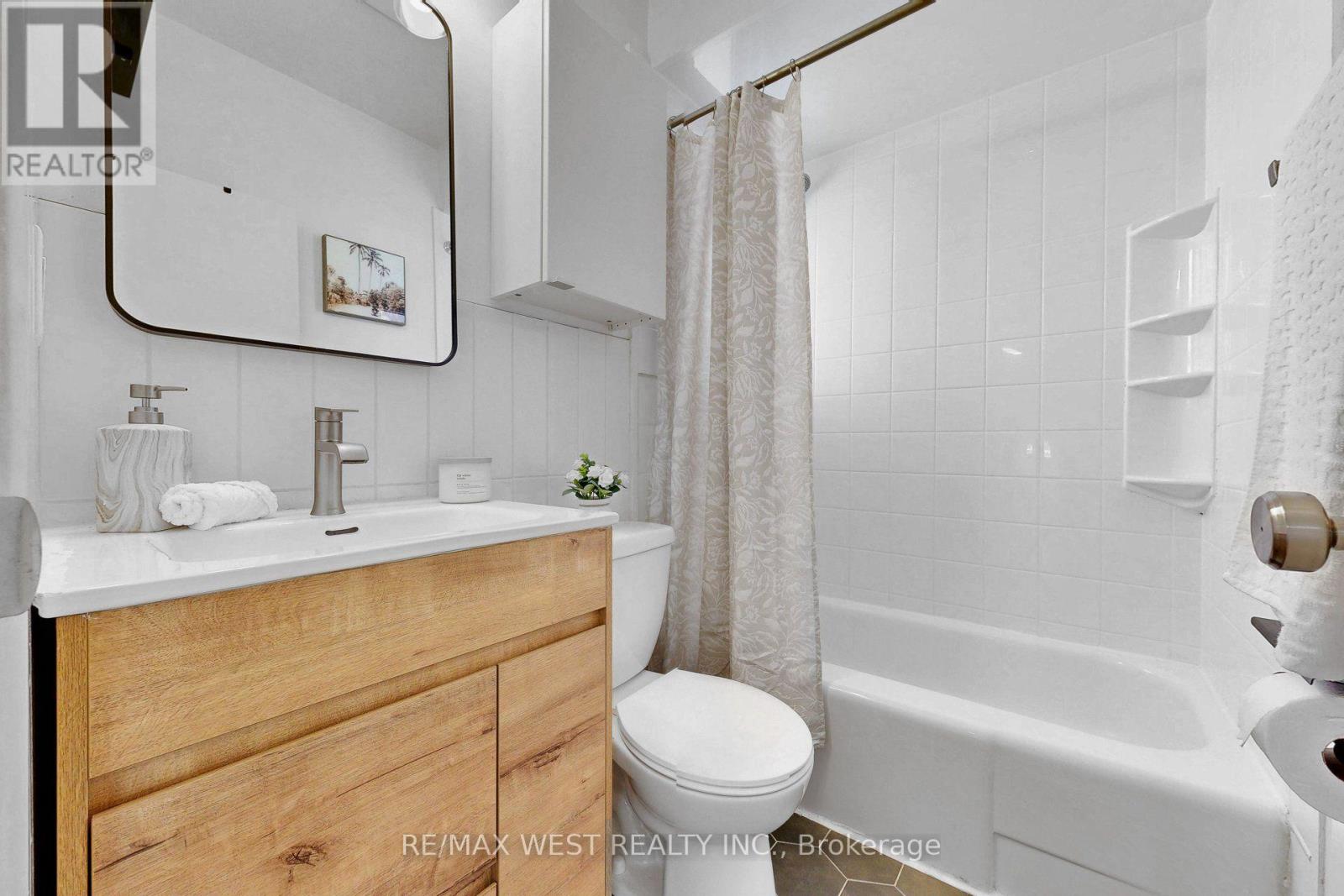 59 BRANSTONE ROAD - 21