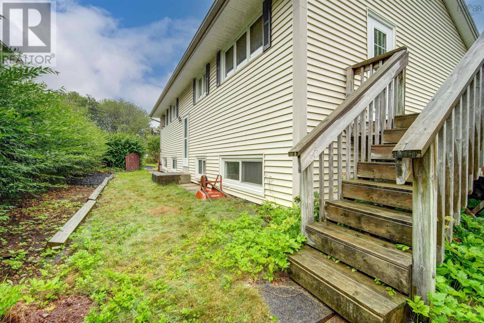 32 Swan Crescent - 30