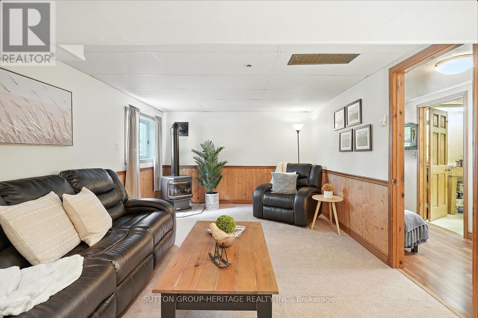 184 PIRATES GLEN DRIVE - Image 25
