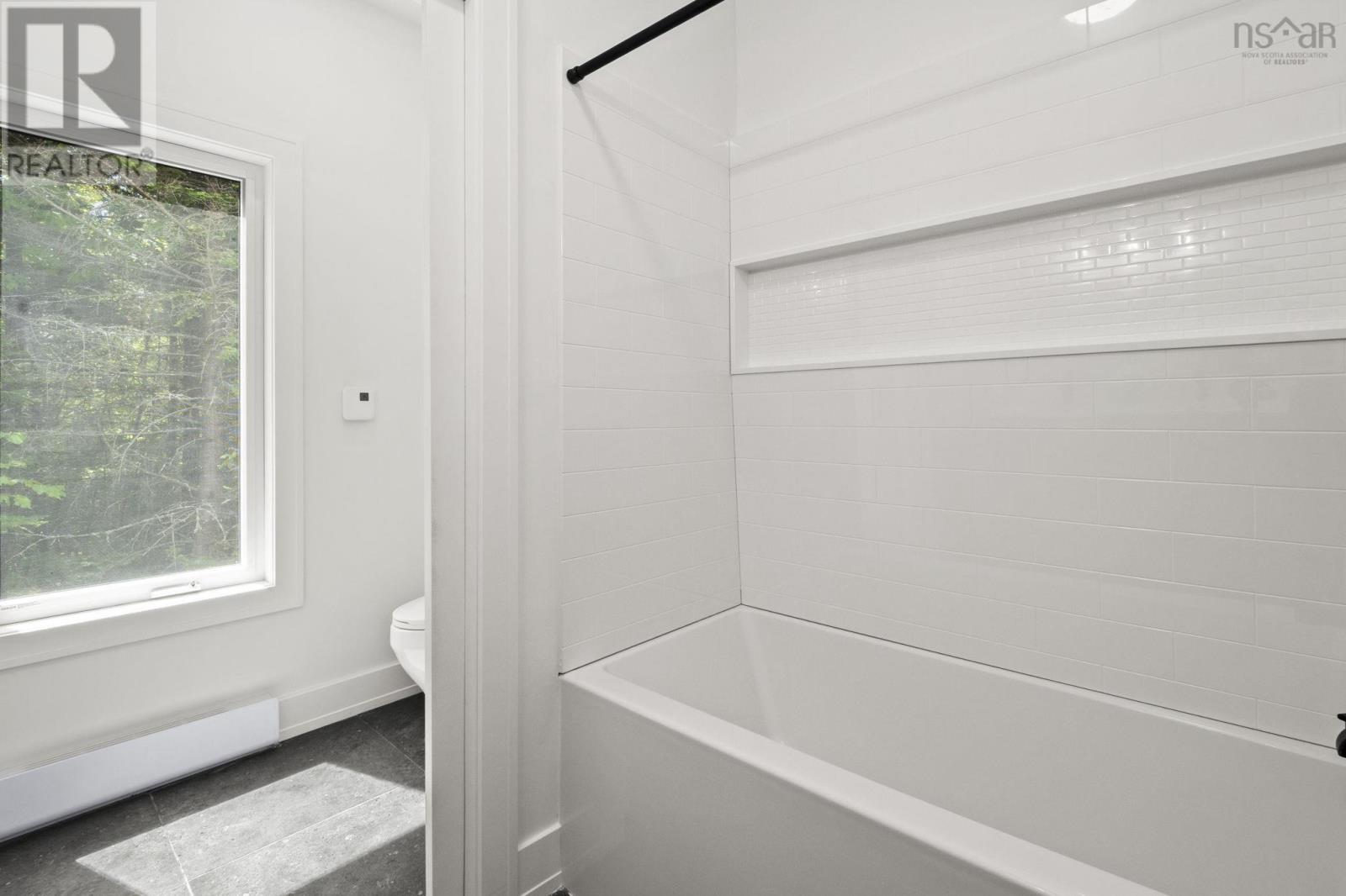 Unit 210 Hybrid Lane - 23