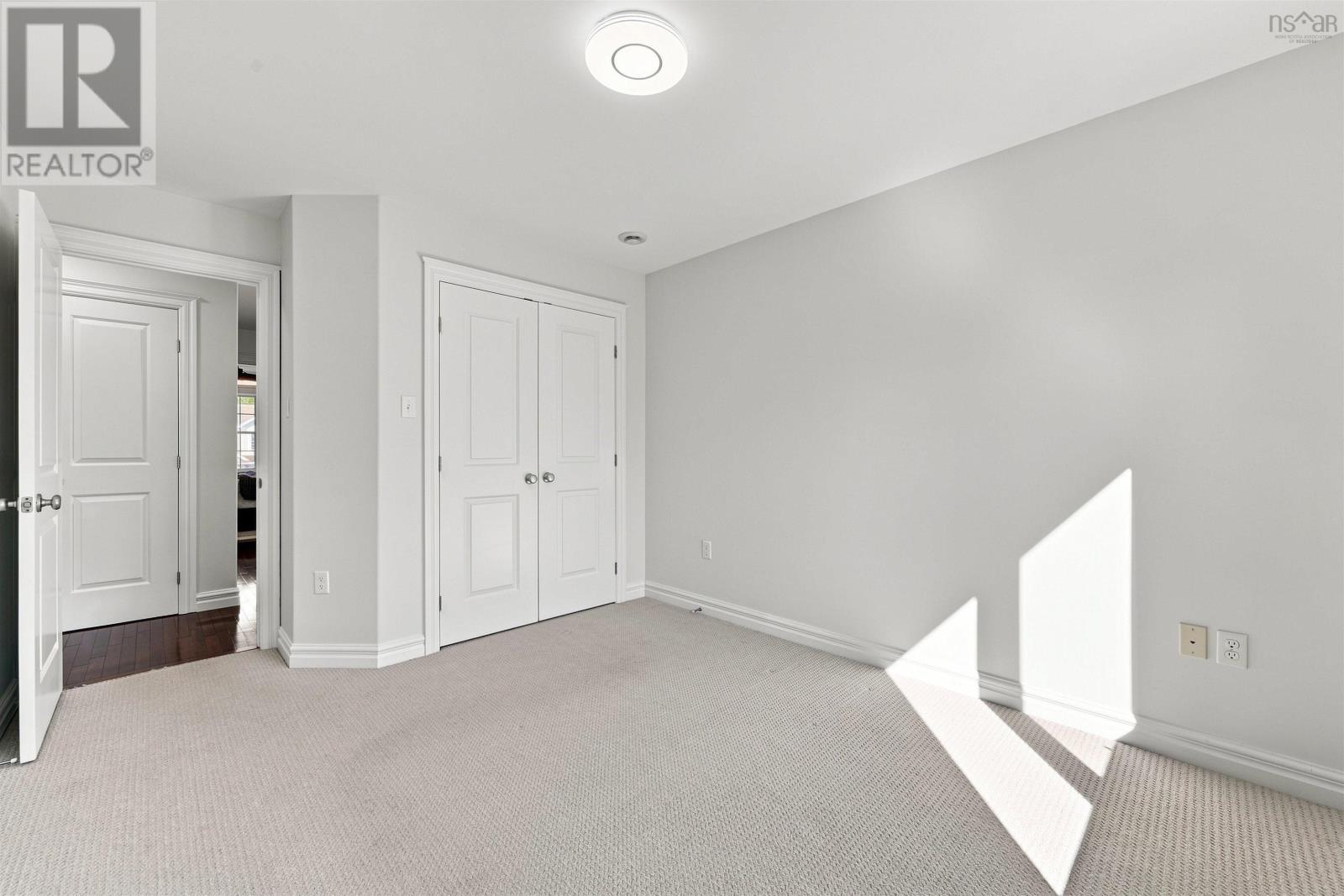 Property 25 of 51 of 42 Lasalle Court