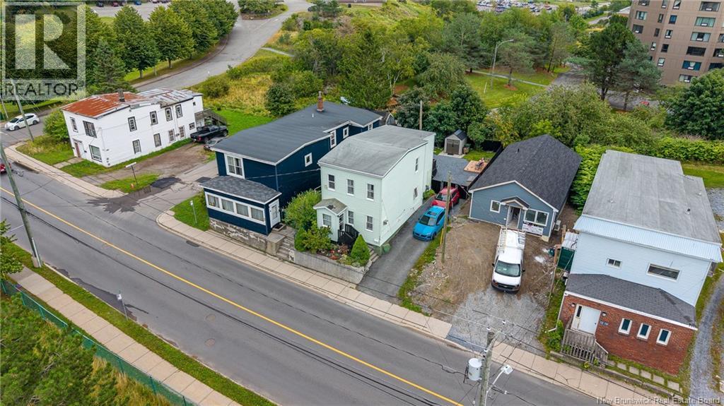 118 Millidge Avenue - 44