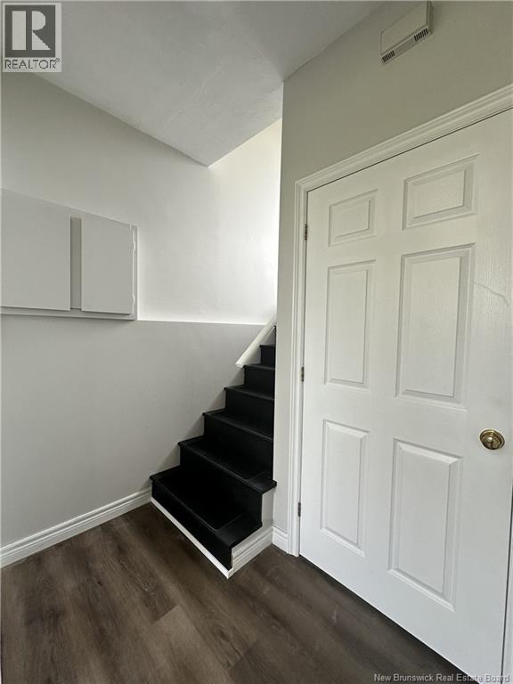 44-46 Theriault Street - 25