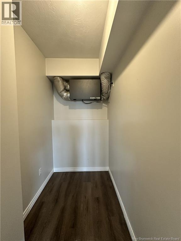 44-46 Theriault Street - Image 35