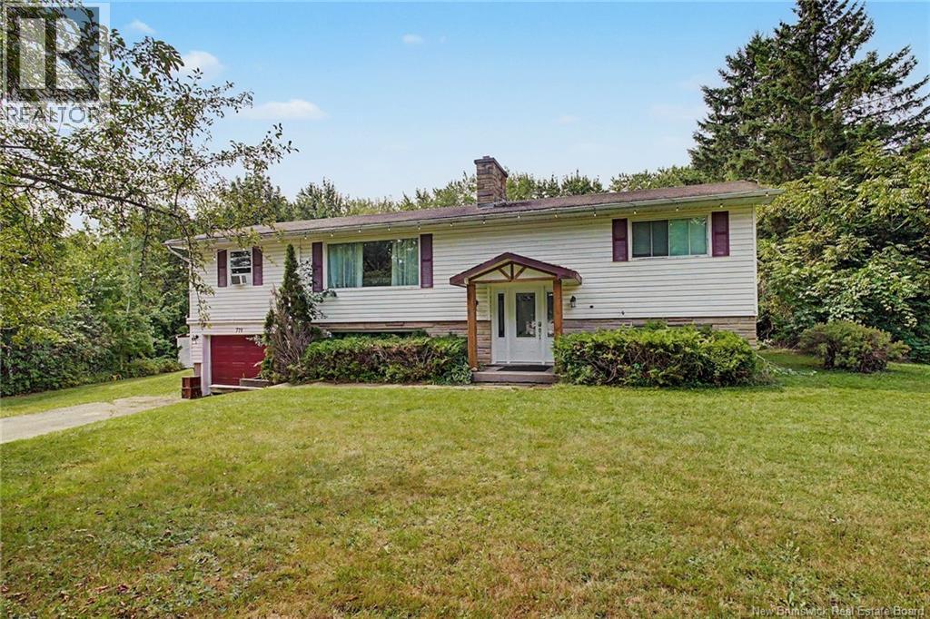 719 Glengarry Place - 1
