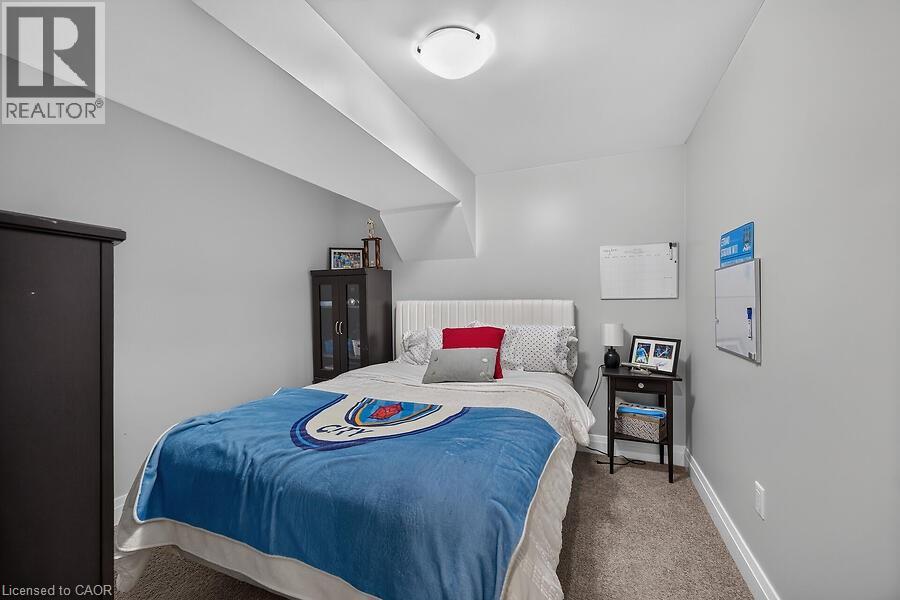 42 BLUENOSE Drive - Image 35