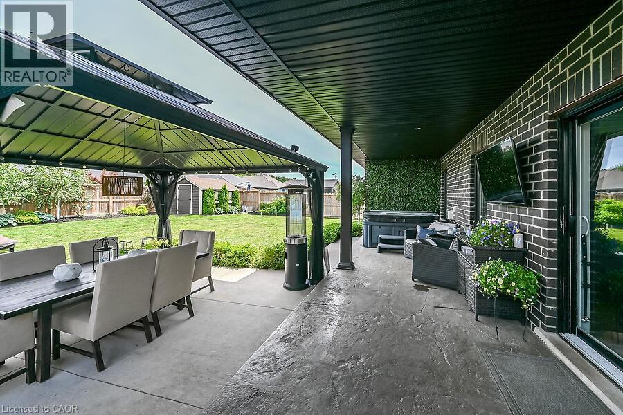 42 BLUENOSE Drive - 37