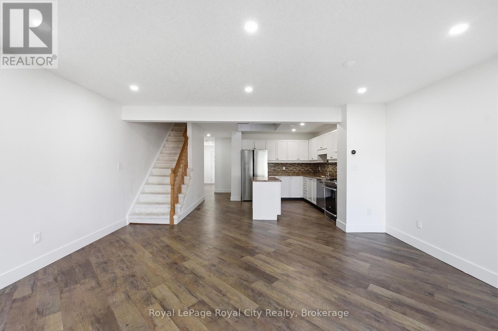 #51 169 BISMARK DRIVE - Image 19