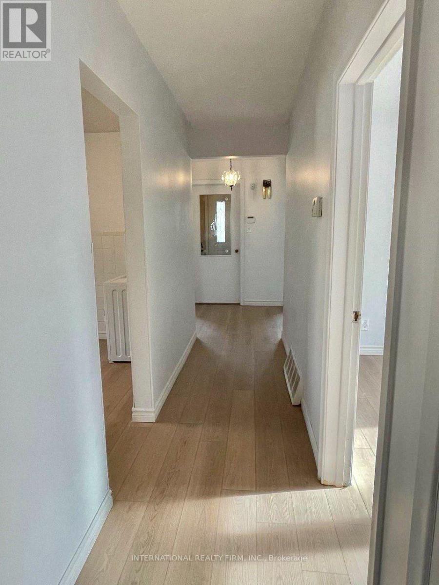 198 WATERLOO AVENUE - 8