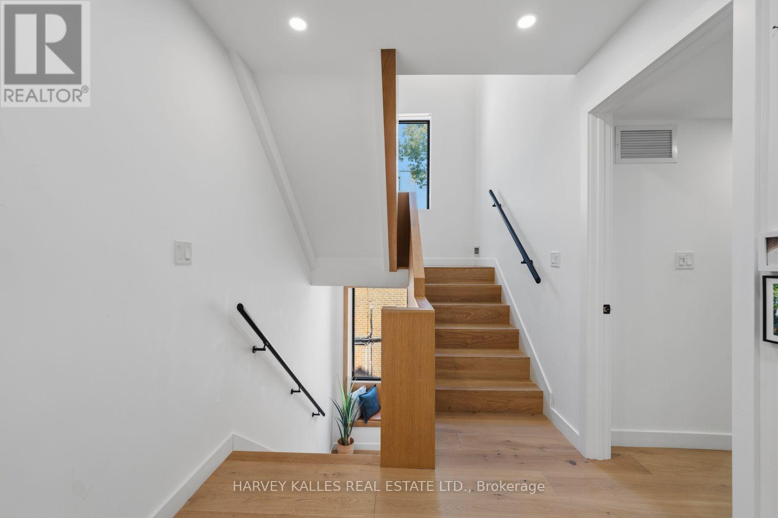 128 LYNDHURST AVENUE - Image 19