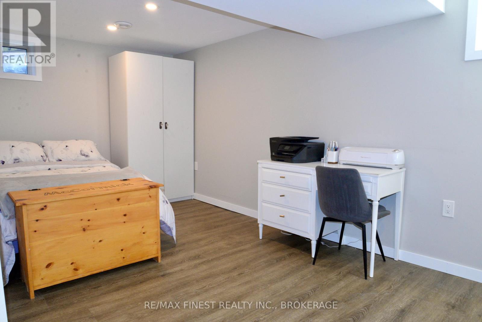 3616 PERTH ROAD - 18
