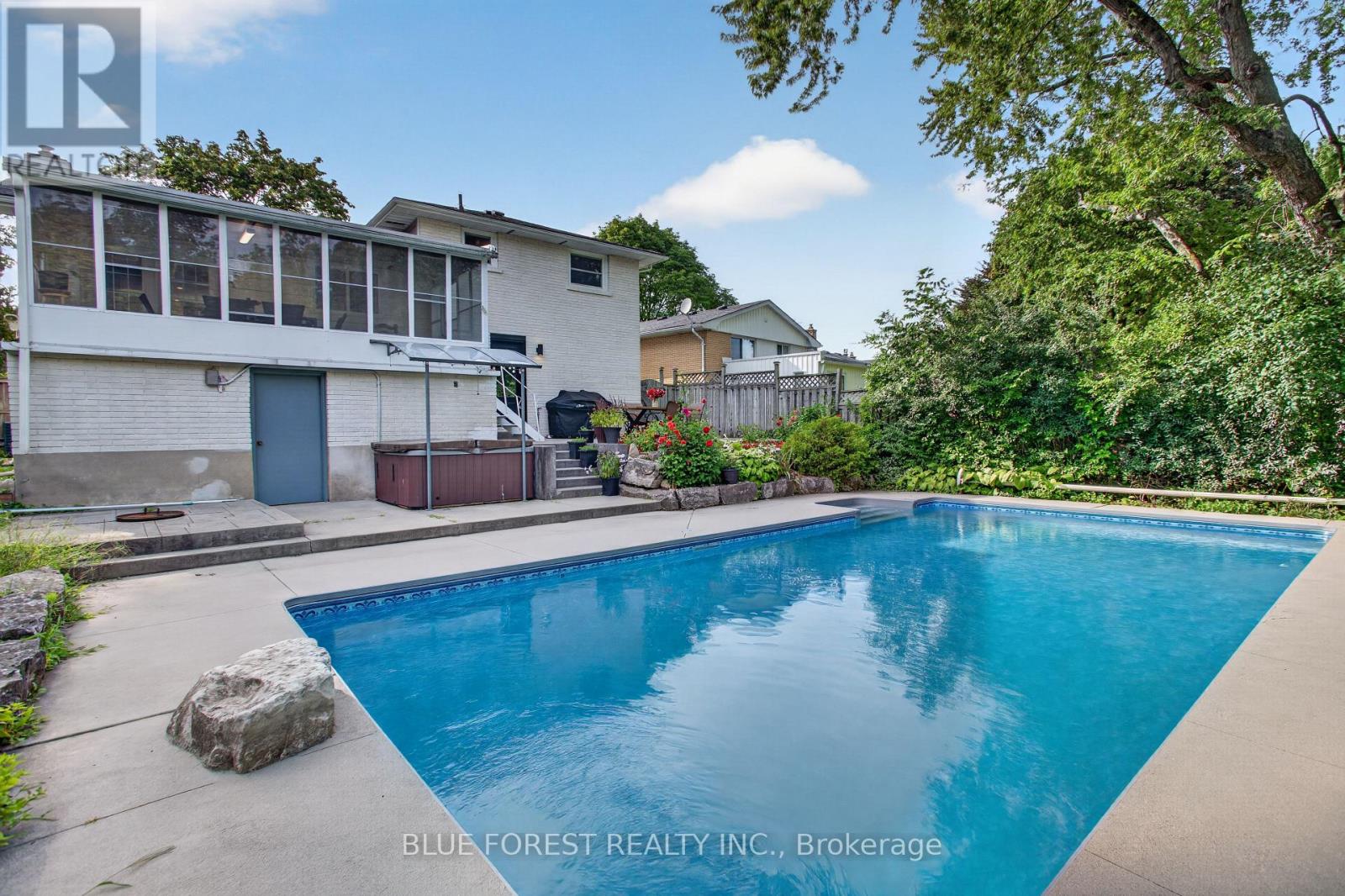 102 ODESSA AVENUE - Image 22