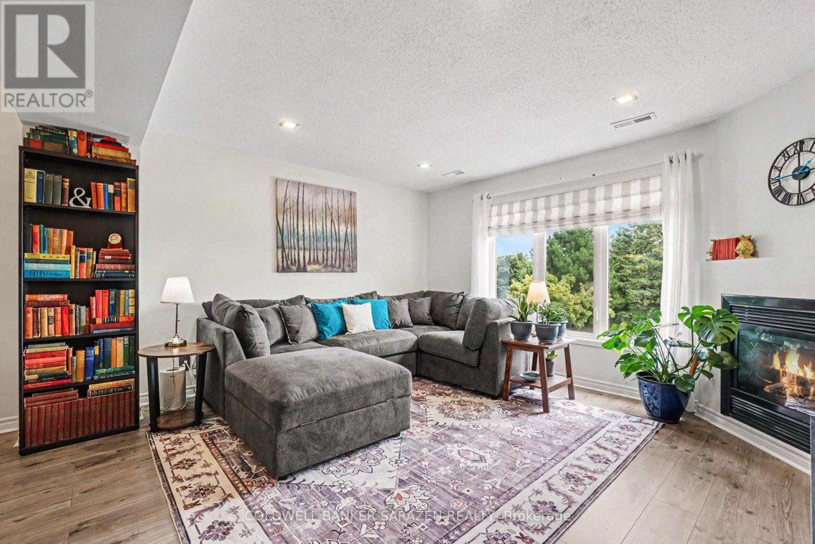 #11 282 CRESTHAVEN DRIVE - Image 9