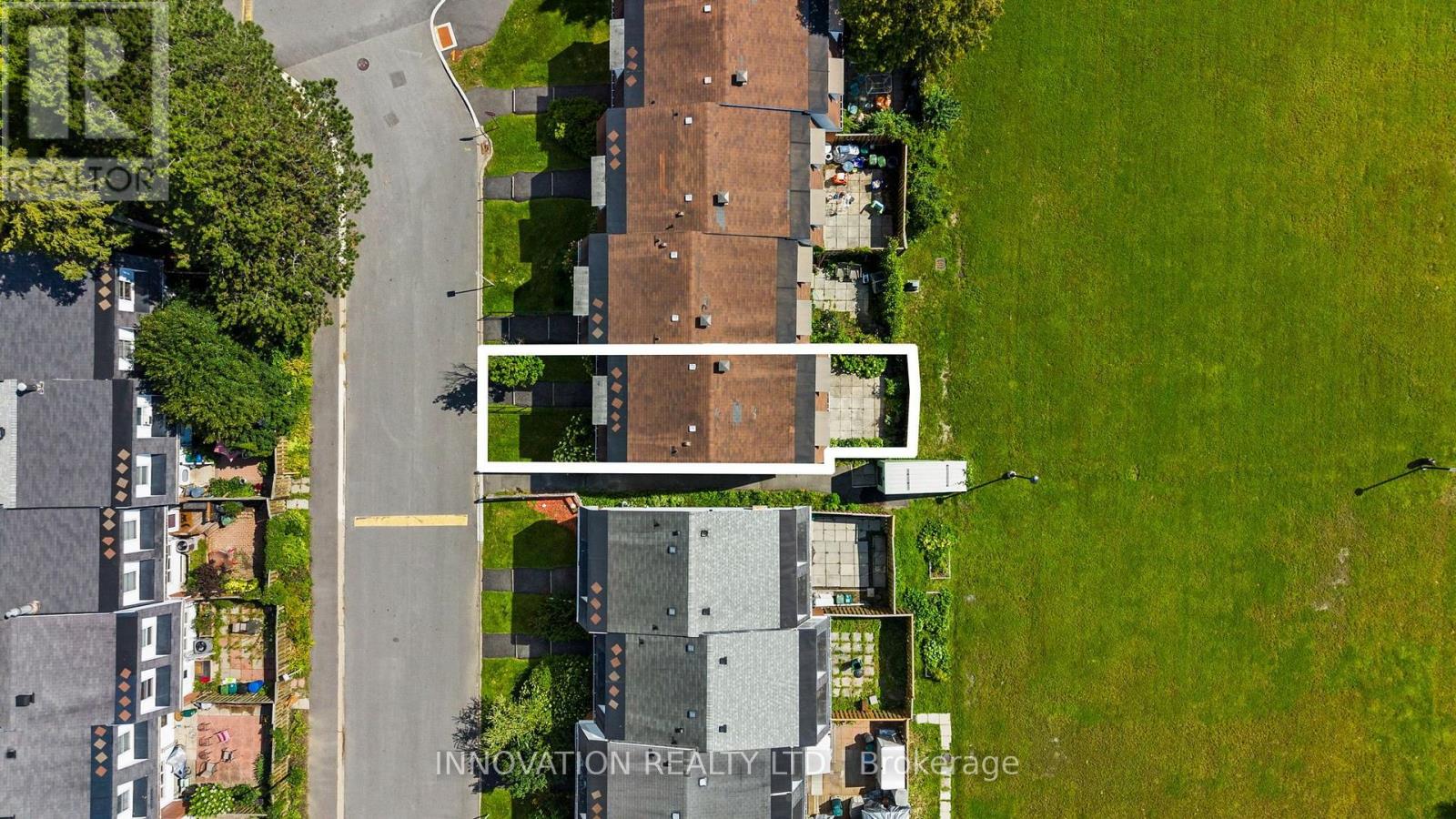 #13 920 DYNES ROAD - 32