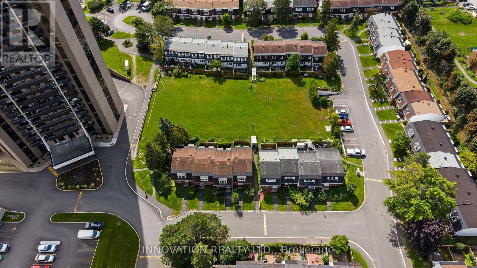 #13 920 DYNES ROAD - Image 34