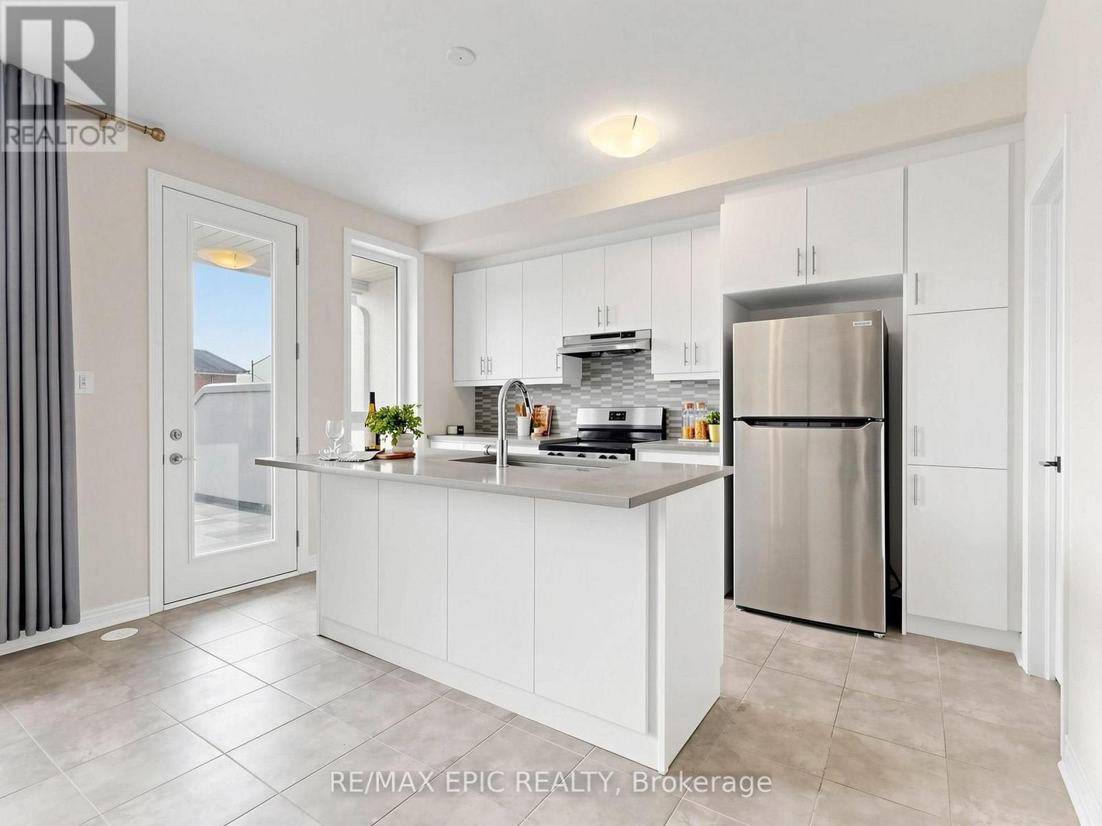 191 MUMBAI DRIVE - 25