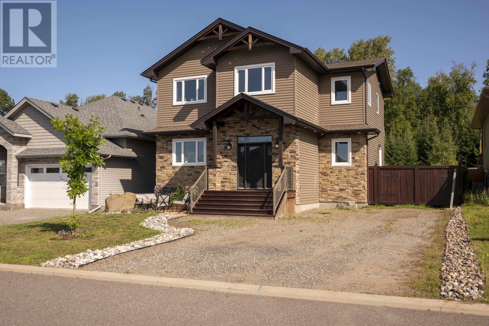 145 Dogwood CRES - 1