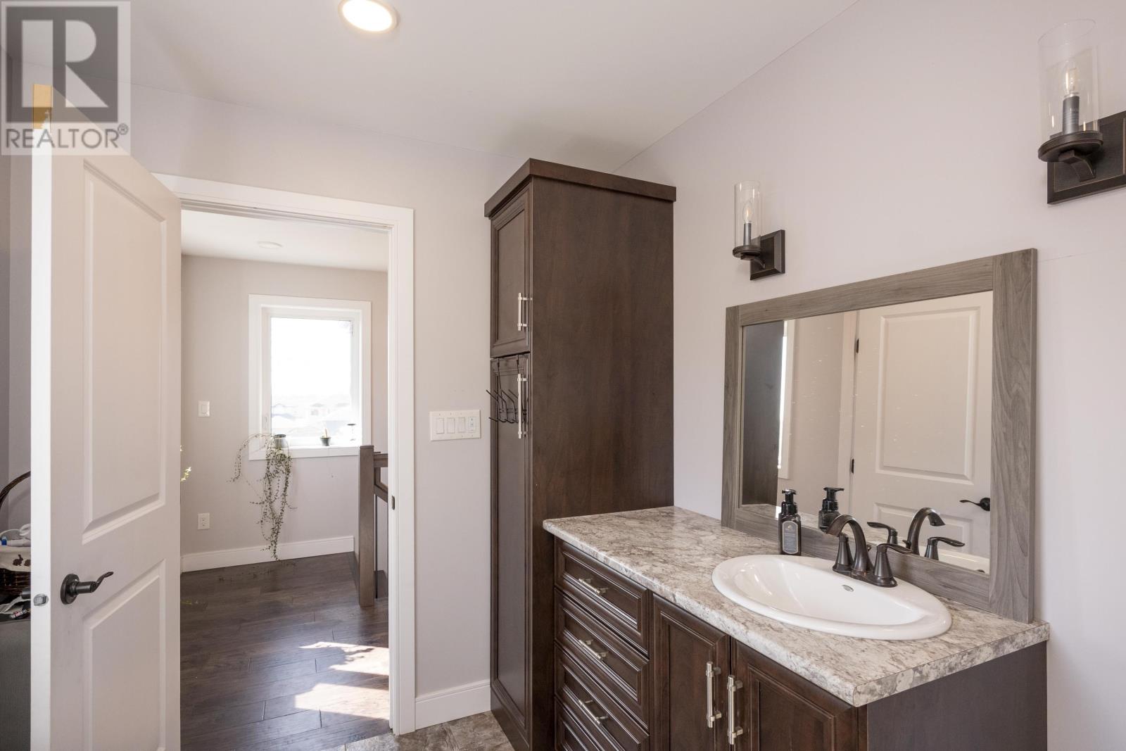 145 Dogwood CRES - Image 24