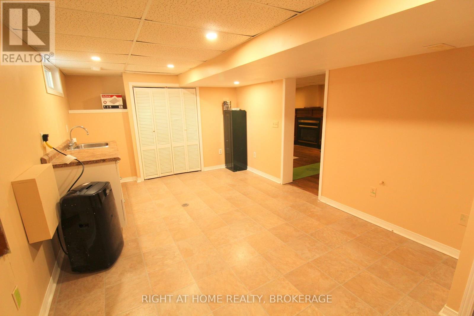 711 JOHN STREET - Image 24