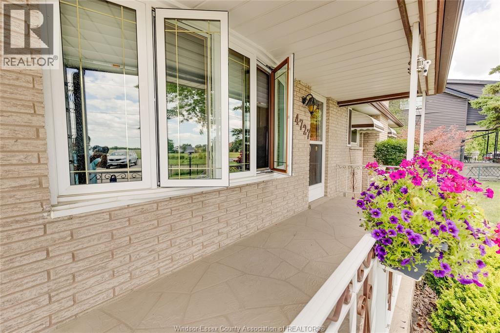 4727 8TH CONCESSION ROAD - 5