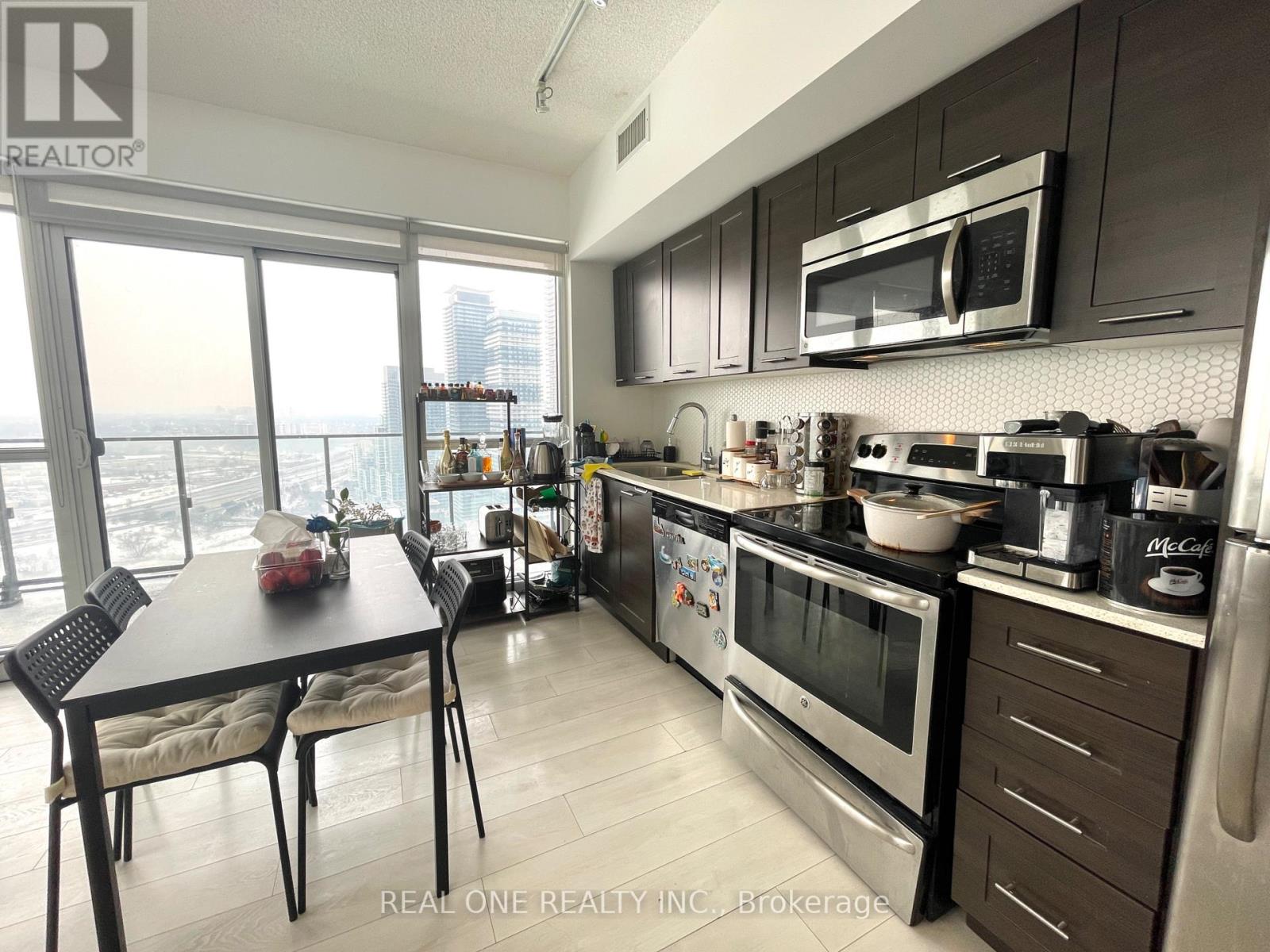 #3907 2200 LAKE SHORE BOULEVARD W - Image 6