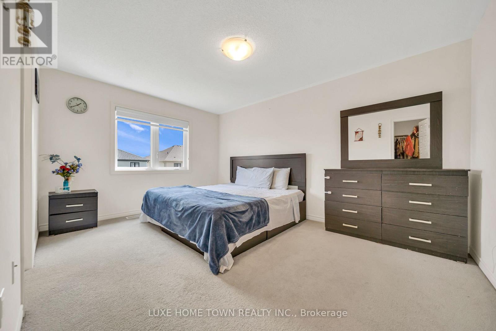 180 POVEY ROAD - Image 32