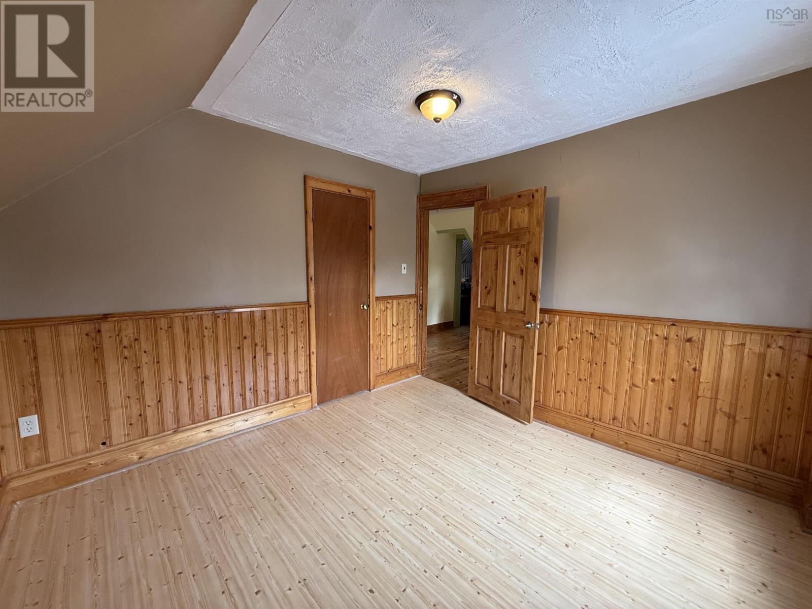 Property 21 of 48 of 22 Hogg Lane