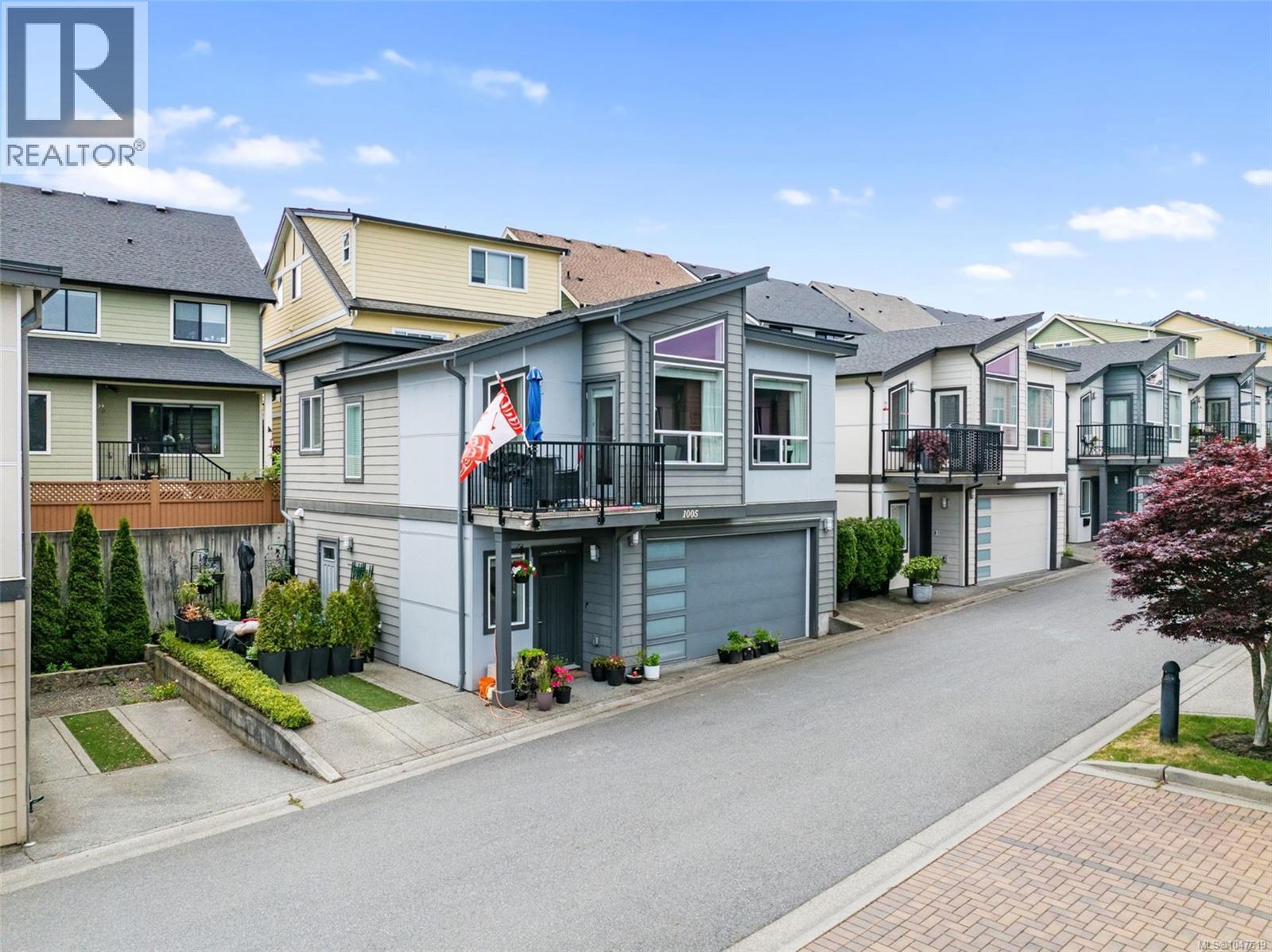 1005 Boeing Close, Langford
