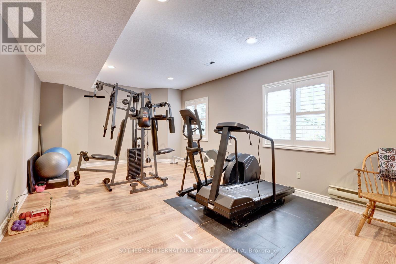 1379 MEADOW GREEN COURT - Image 34