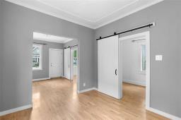 1129 Pritchard Avenue, Winnipeg, MB R2X0G7 Photo 9