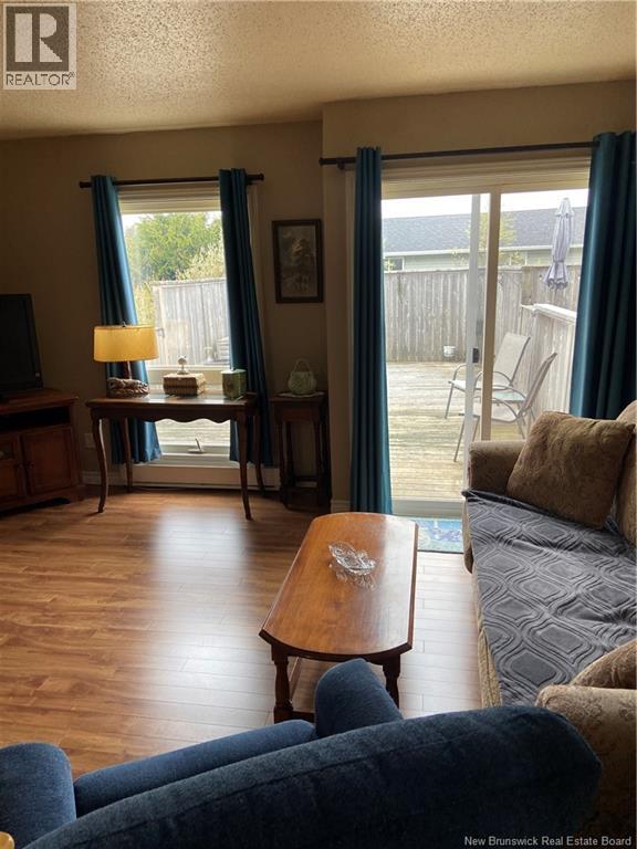 7 Woodside Park - 17