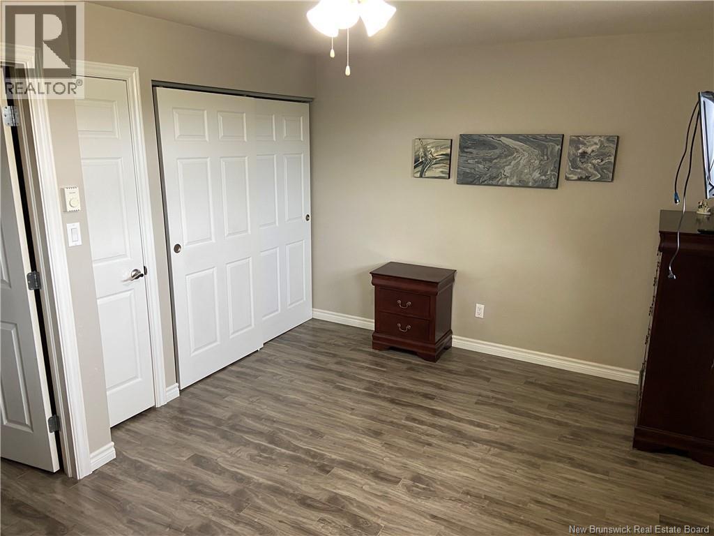 7 Woodside Park - 27