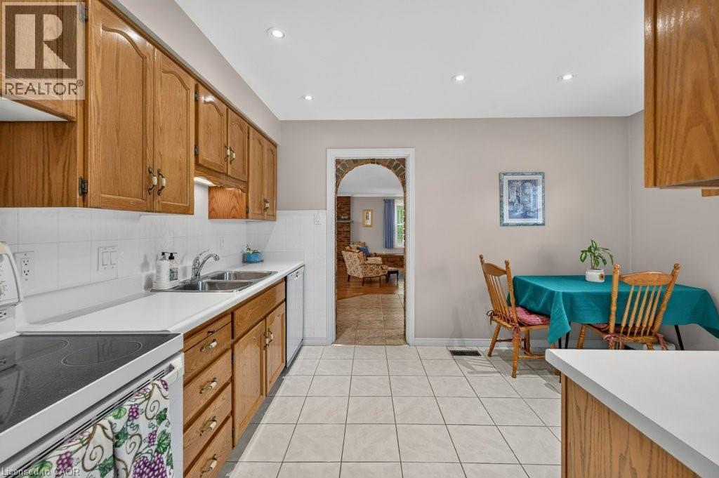 476 EAST 37TH Street - Image 9
