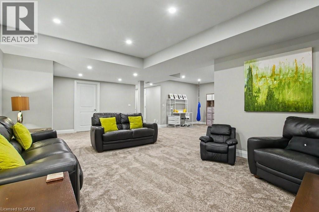 157 GREEN GATE Boulevard - Image 32