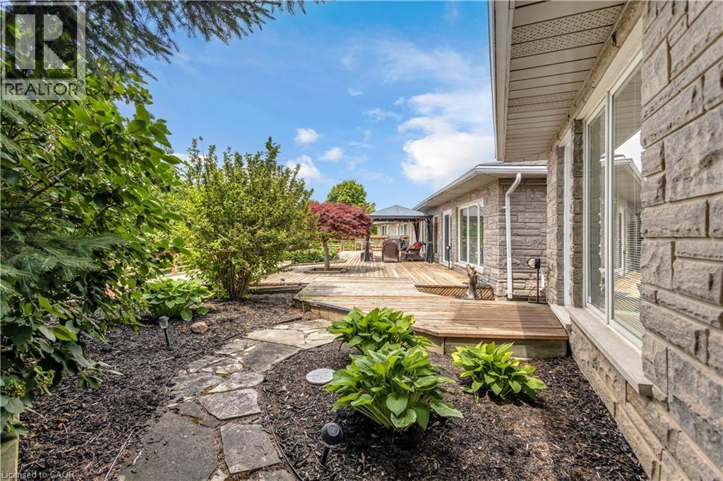 1285 COCKSHUTT Road - Image 43