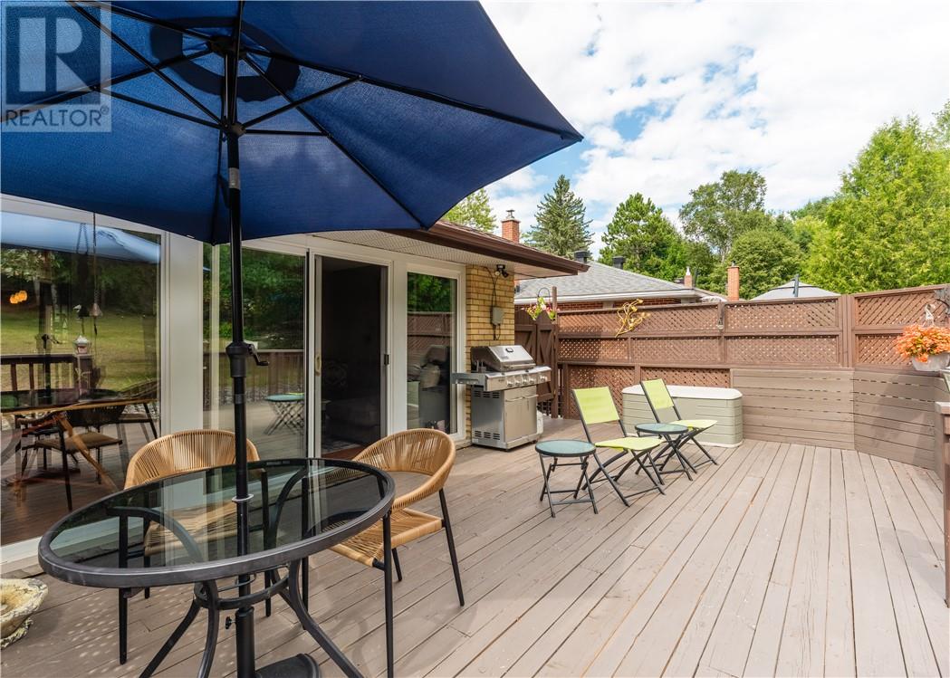 1786 Latimer Crescent - 22