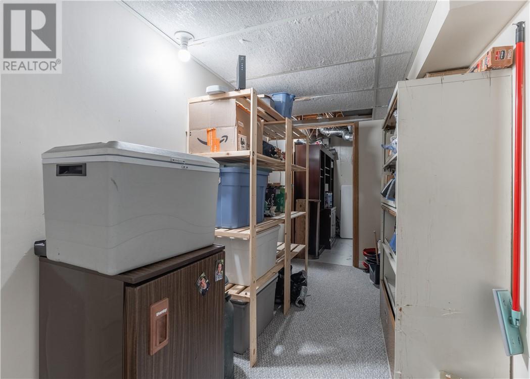 1786 Latimer Crescent - Image 29