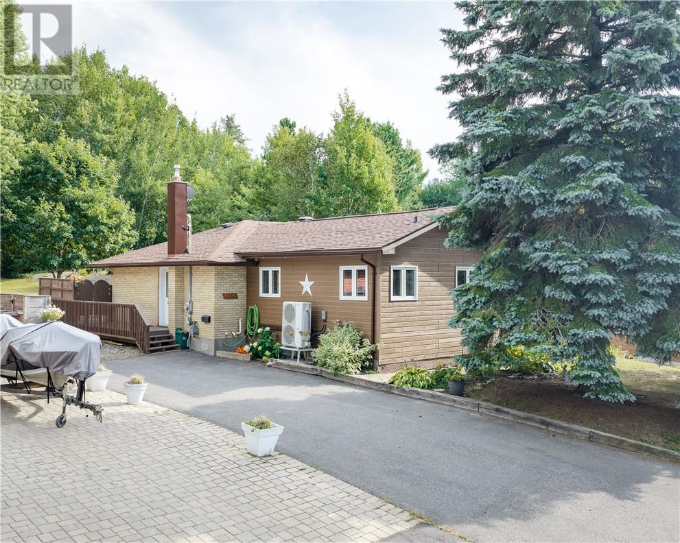 1786 Latimer Crescent - Image 31