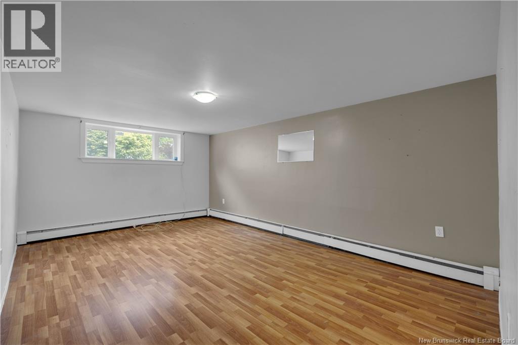 581 Michael Crescent - Image 26