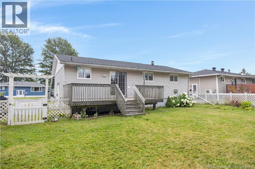 581 Michael Crescent - Image 32