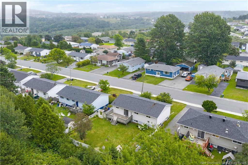 581 Michael Crescent - 38