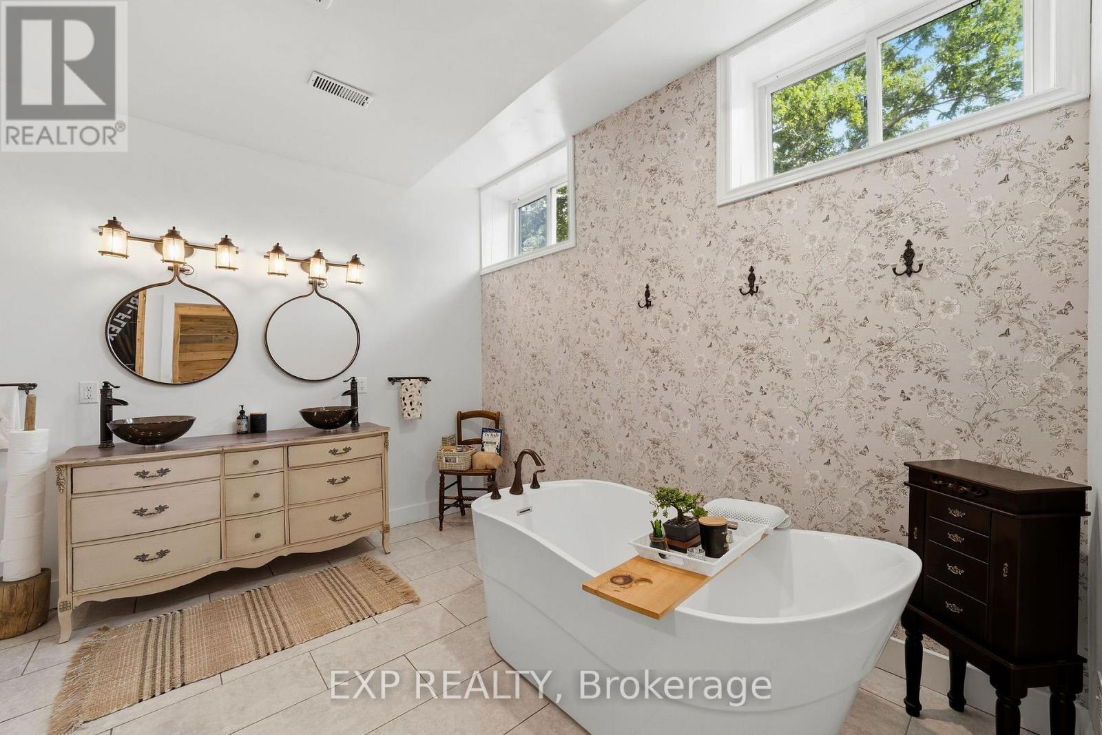 51181 BROADWAY STREET - Image 26